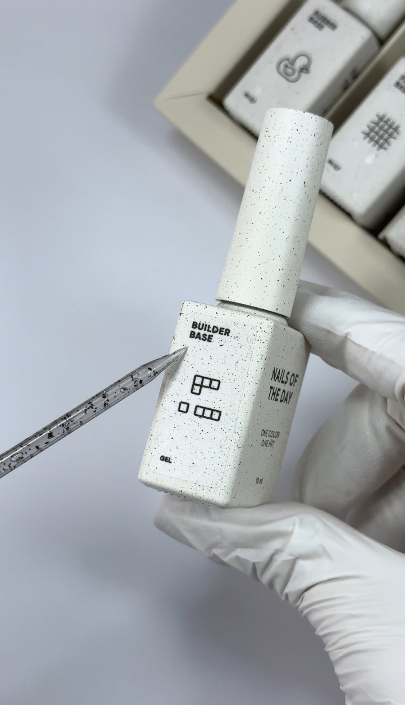 NAILS OF THE DAY BUILDER BASE STRONG GEL